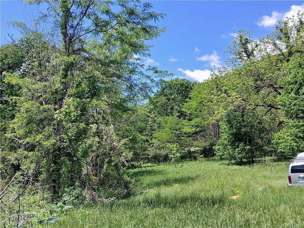 80 Acres of Recreational Land for Sale in Green Forest, Arkansas