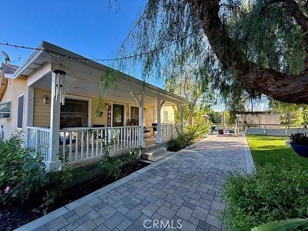 6 Acres of Land with Home for Sale in Saugus, California