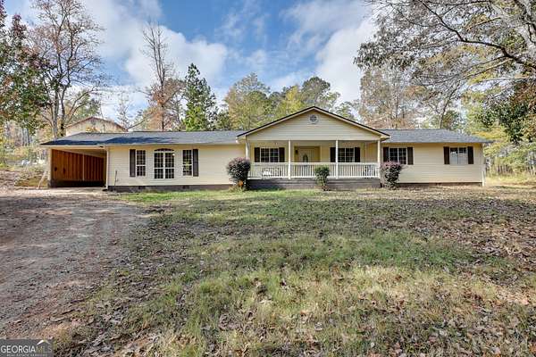 3.9 Acres of Residential Land with Home for Sale in Griffin, Georgia