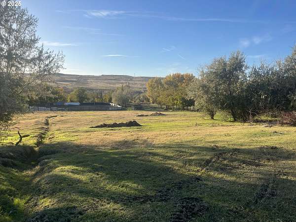 4 Acres of Residential Land for Sale in Hermiston, Oregon
