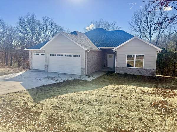 2.39 Acres of Residential Land with Home for Sale in Cape Fair, Missouri