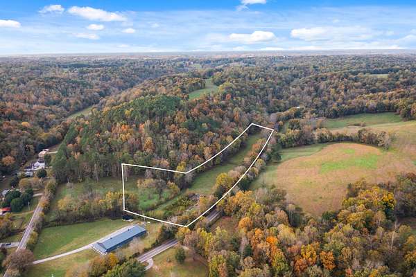 6.69 Acres of Land for Sale in Palmyra, Tennessee