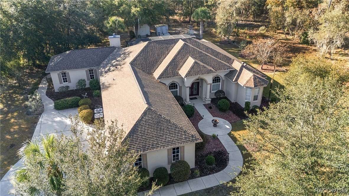 2.59 Acres of Residential Land with Home for Sale in Dunnellon, Florida