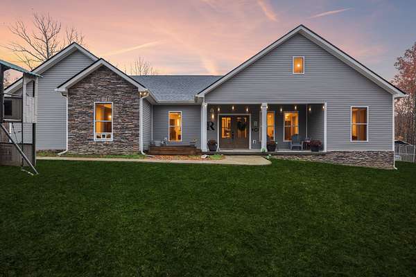 15 Acres of Land with Home for Sale in Dover, Tennessee