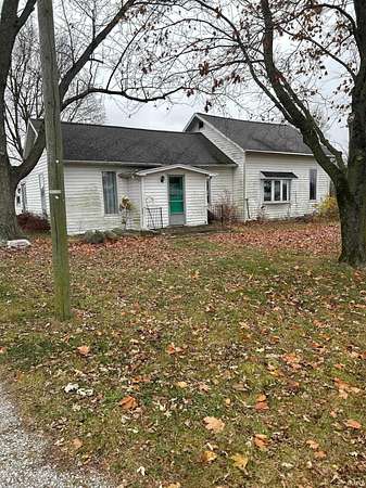 2.2 Acres of Residential Land with Home for Sale in South Whitley, Indiana