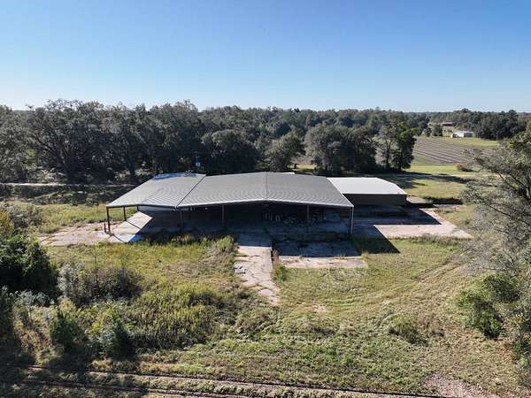 9 Acres of Mixed-Use Land for Sale in Marianna, Florida