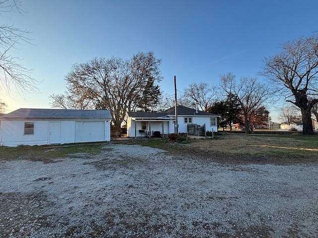 7 Acres of Residential Land with Home for Sale in Burlington, Kansas