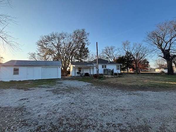 7 Acres of Residential Land with Home for Sale in Burlington, Kansas