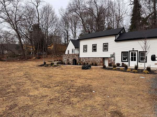 2.3 Acres of Land with Home for Sale in New City, New York