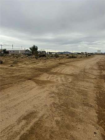 1 Acre of Residential Land for Sale in Golden Valley, Arizona