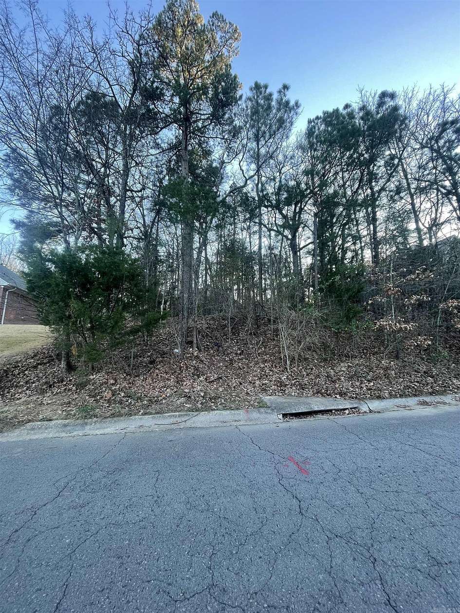 0.32 Acres of Residential Land for Sale in Maumelle, Arkansas
