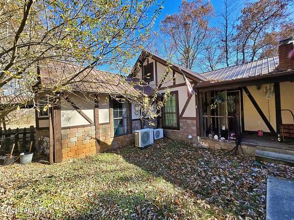 30 Acres of Recreational Land with Home for Sale in La Follette, Tennessee