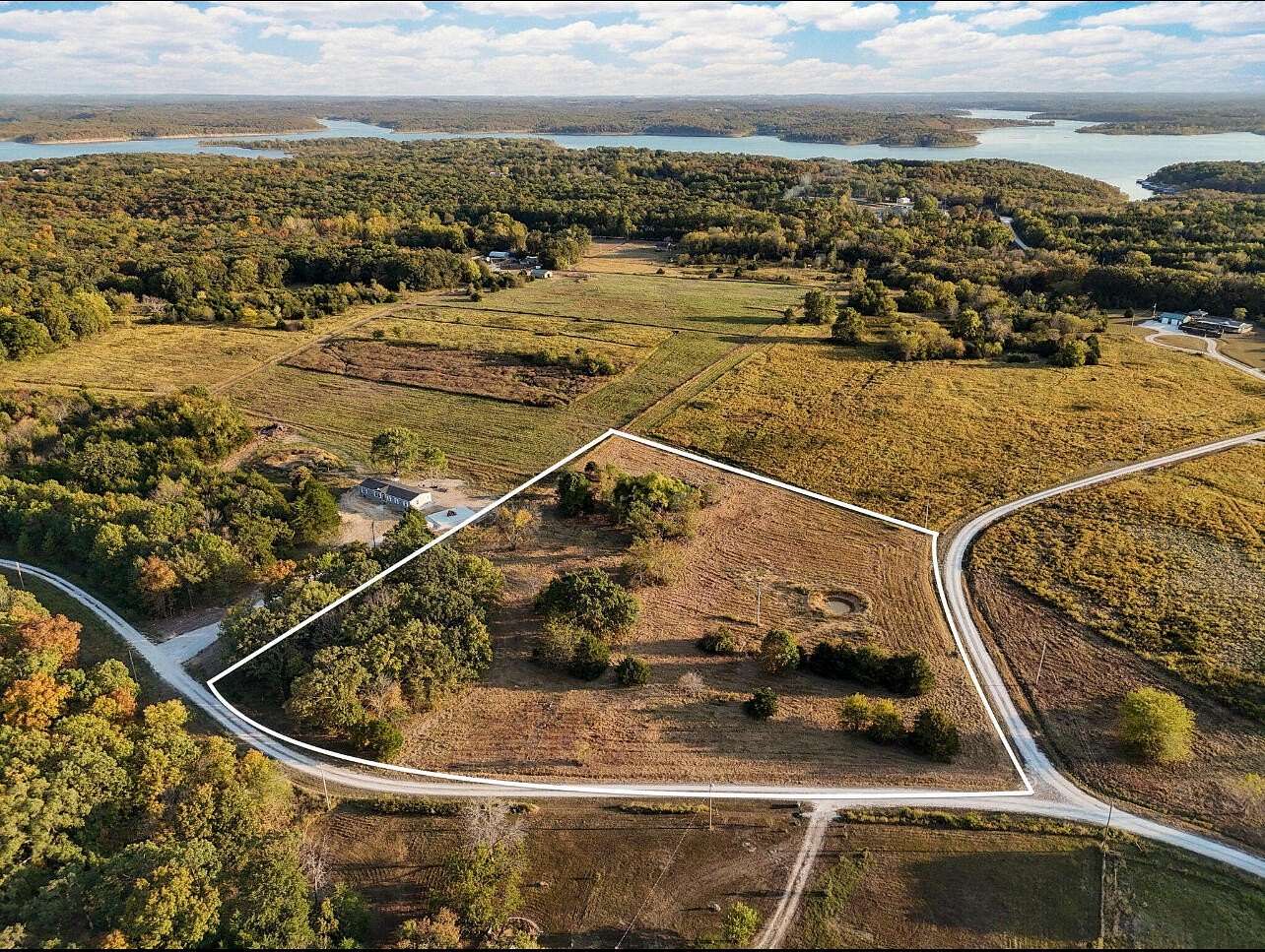 5 Acres of Residential Land for Sale in Wheatland, Missouri