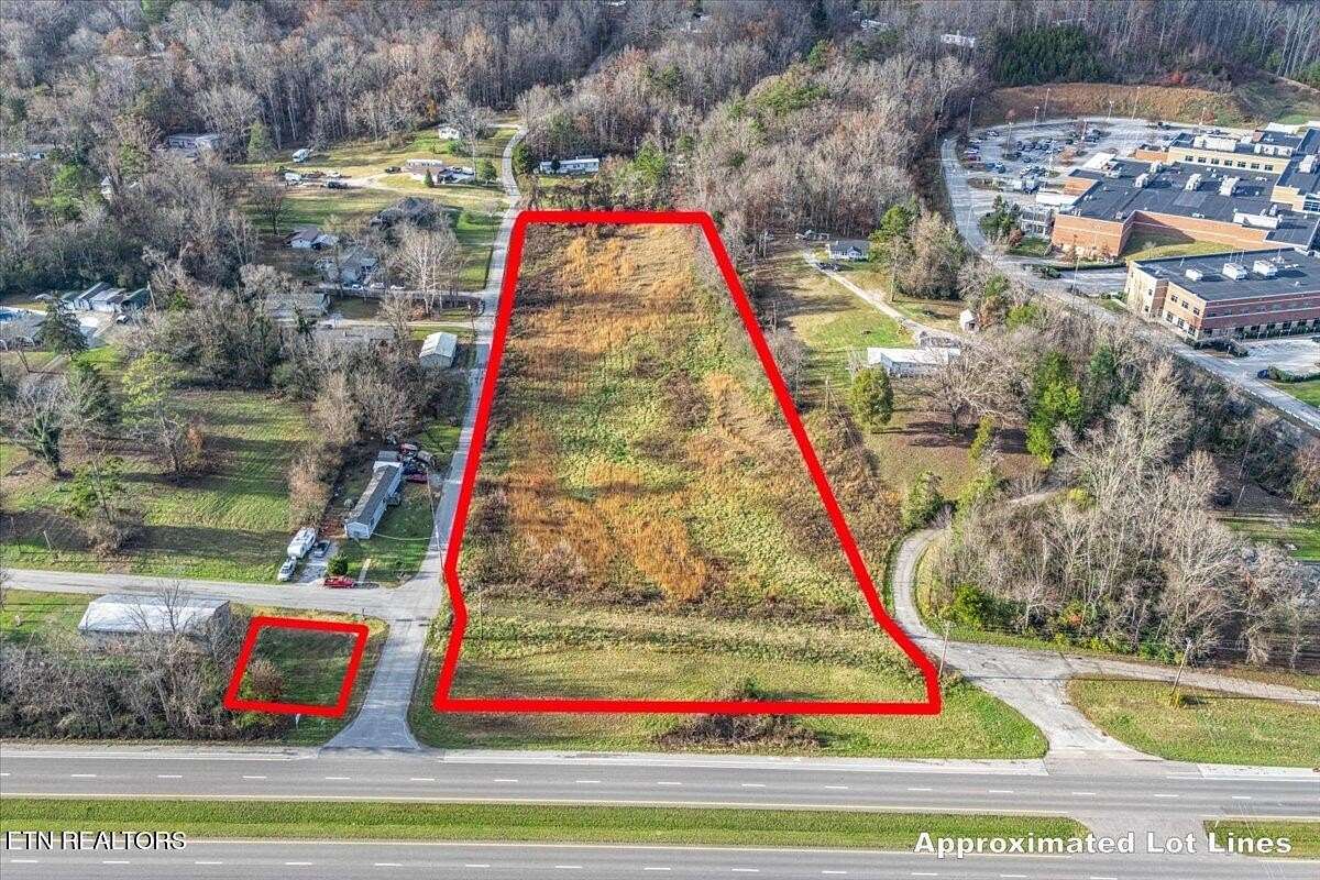 4 Acres of Mixed-Use Land for Sale in Harriman, Tennessee