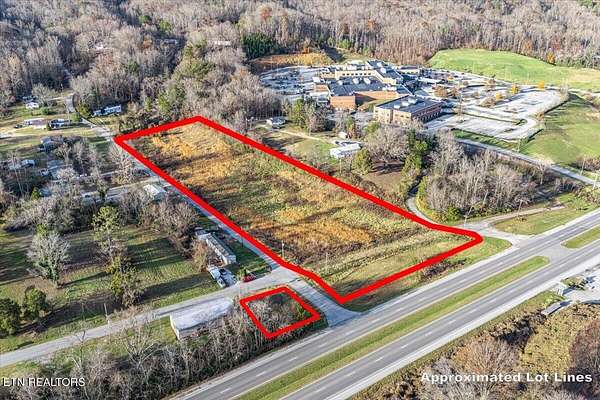 4 Acres of Mixed-Use Land for Sale in Harriman, Tennessee
