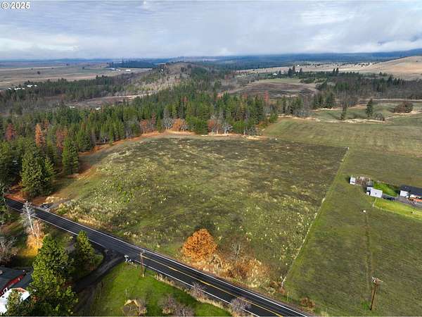 5 Acres of Residential Land for Sale in Goldendale, Washington