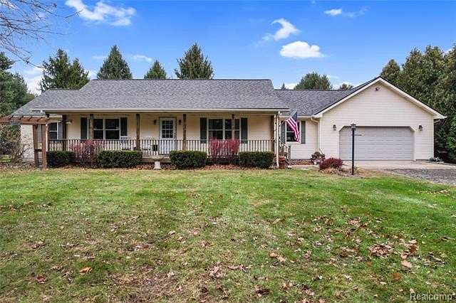 4.53 Acres of Residential Land with Home for Sale in Howell, Michigan