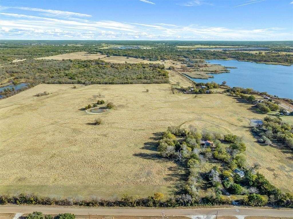 16.2 Acres of Recreational Land & Farm for Sale in Terrell, Texas