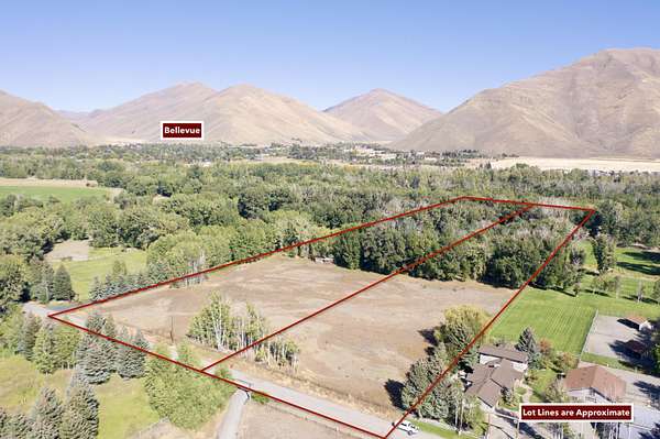 14.1 Acres of Land for Sale in Bellevue, Idaho