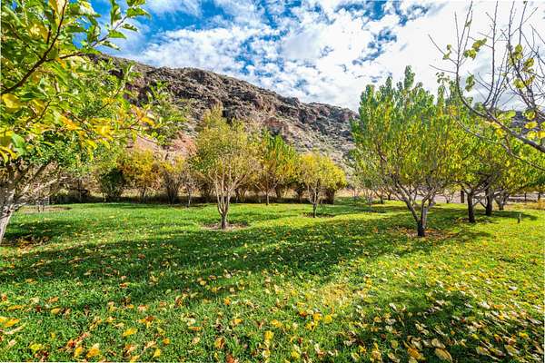 5.68 Acres of Residential Land for Sale in La Verkin, Utah