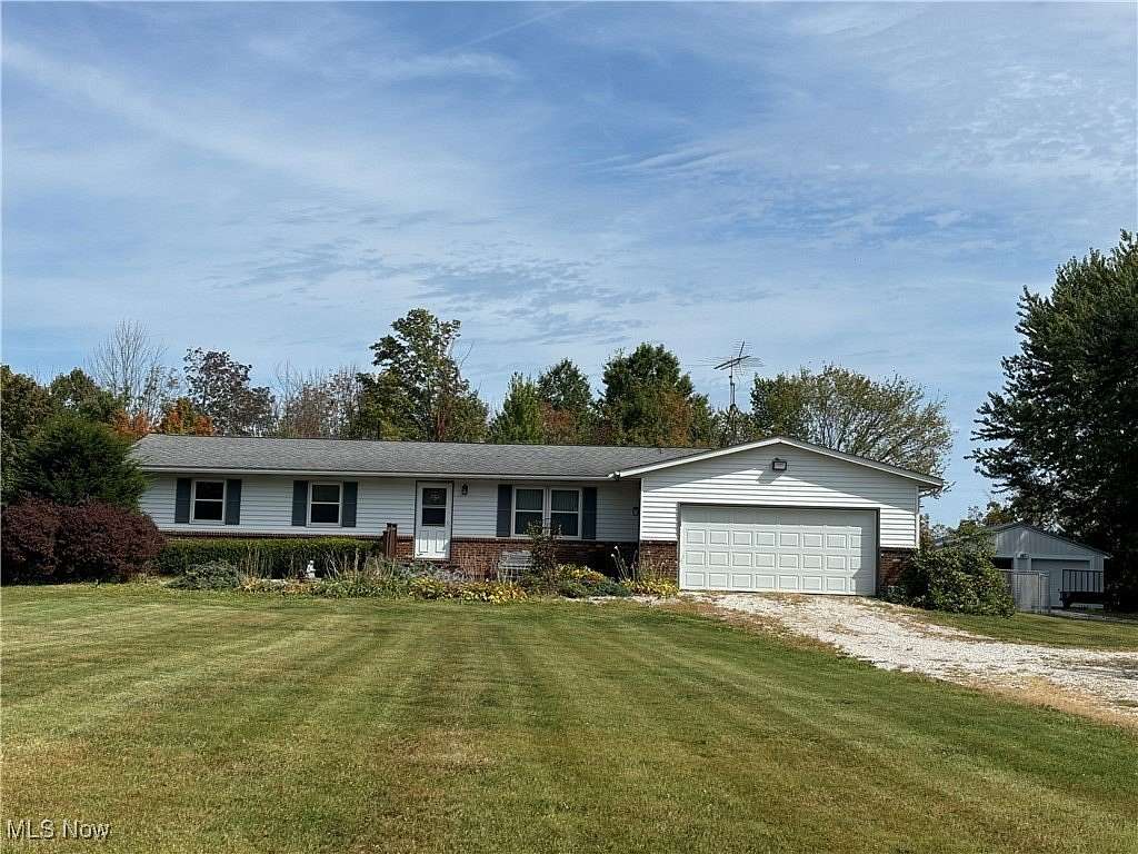 2.5 Acres of Residential Land with Home for Sale in Garrettsville, Ohio