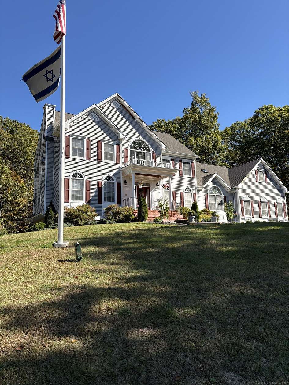 2.52 Acres of Residential Land with Home for Sale in Newtown, Connecticut