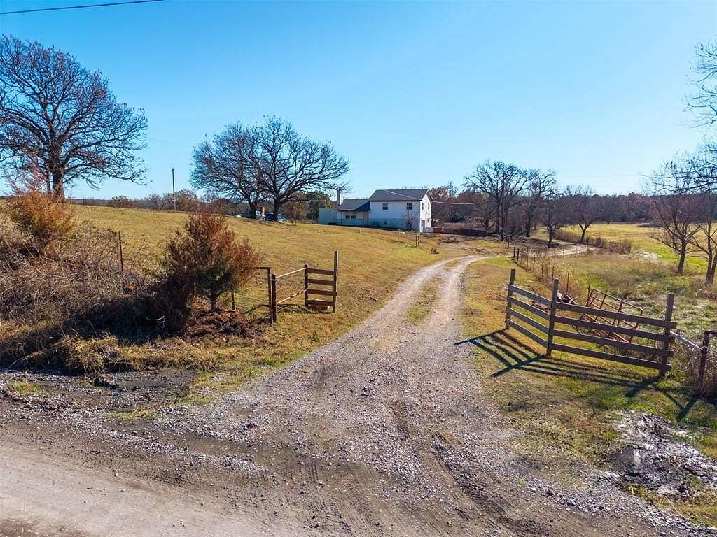 2.28 Acres of Residential Land with Home for Sale in Prague, Oklahoma