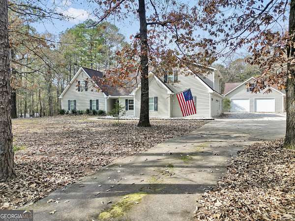 2.12 Acres of Residential Land with Home for Sale in Covington, Georgia