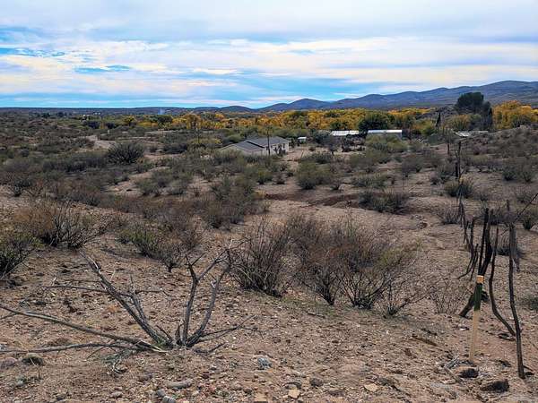 1 Acre of Residential Land for Sale in Duncan, Arizona