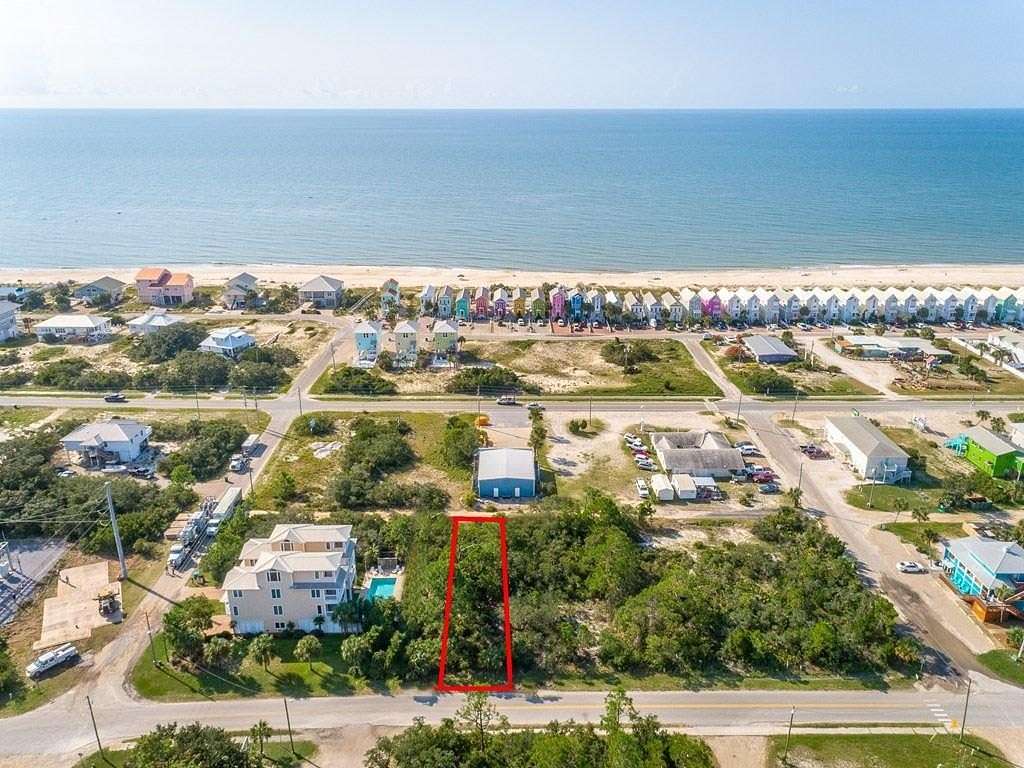 0.08 Acres of Mixed-Use Land for Sale in St. George Island, Florida