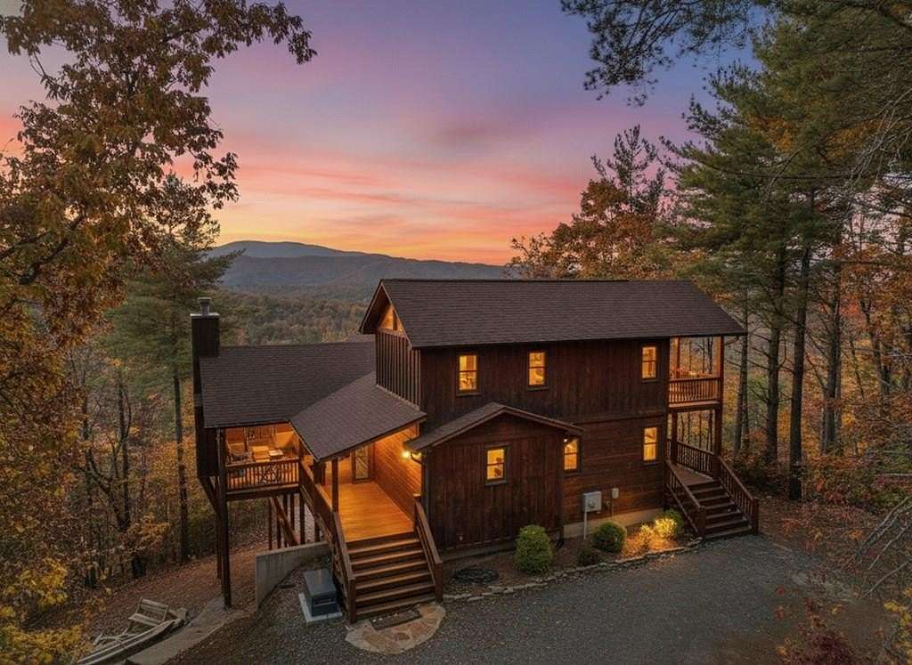 1.57 Acres of Land with Home for Sale in Blue Ridge, Georgia