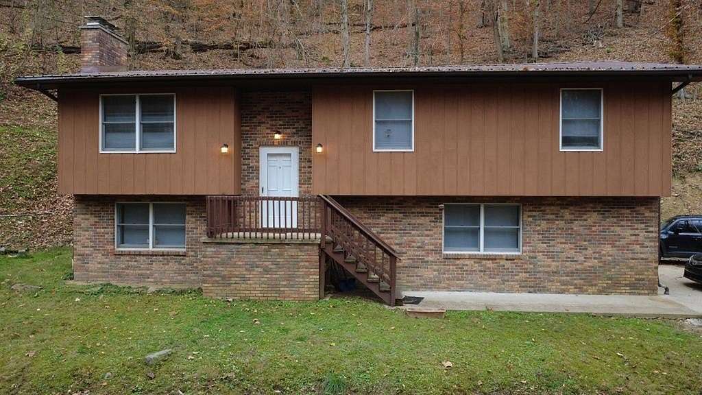 4 Acres of Land with Home for Sale in Pikeville, Kentucky