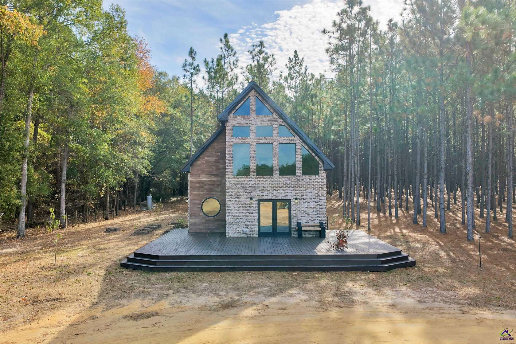 2 Acres of Residential Land with Home for Sale in Hawkinsville, Georgia