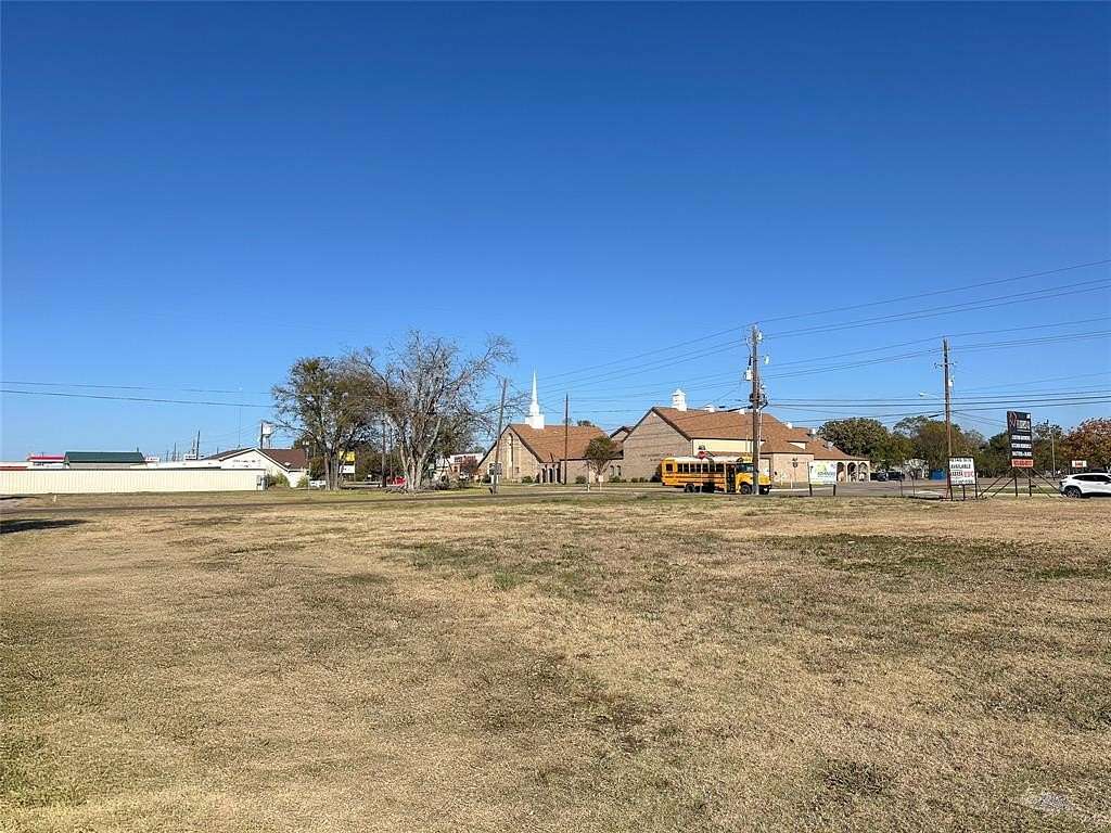 0.43 Acres of Commercial Land for Sale in Mabank, Texas