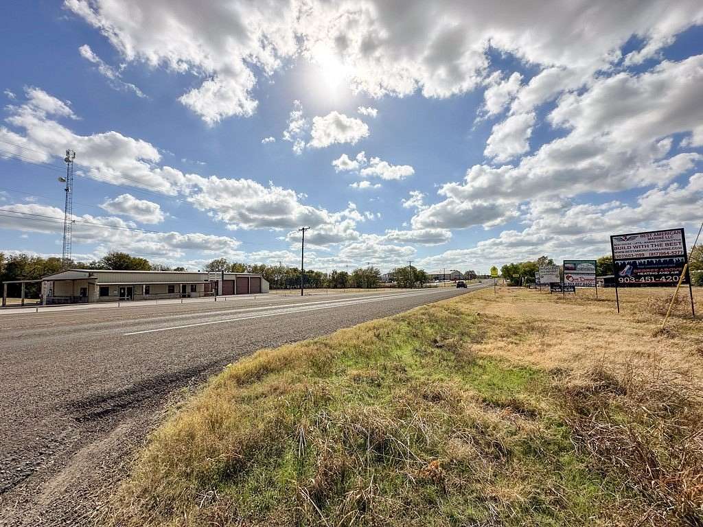 0.71 Acres of Mixed-Use Land for Sale in Kemp, Texas