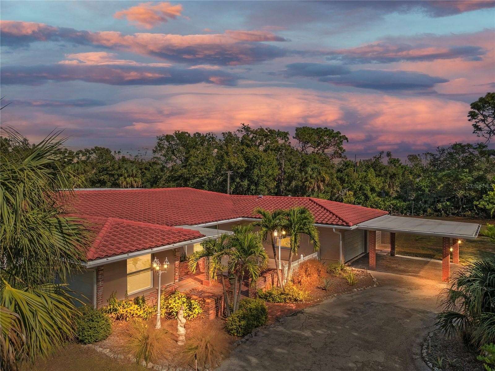 2.18 Acres of Land with Home for Sale in Sarasota, Florida