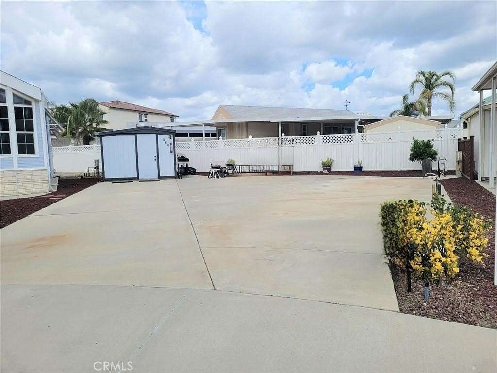 0.05 Acres of Land for Sale in Hemet, California