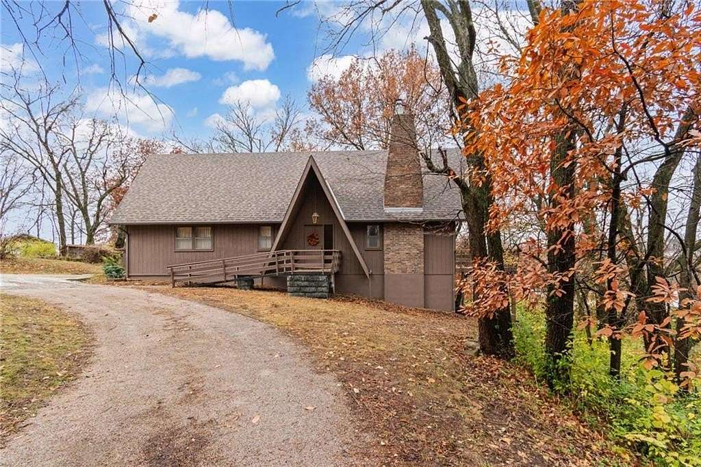 1.75 Acres of Residential Land with Home for Sale in Warrensburg, Missouri