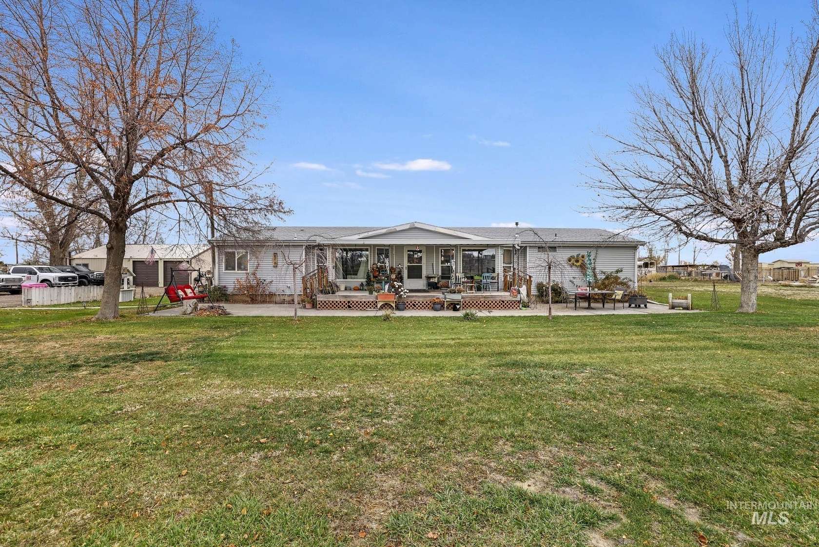 6.58 Acres of Land with Home for Sale in Buhl, Idaho