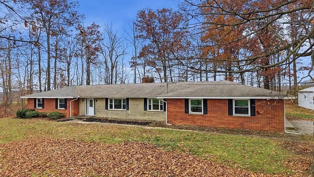 3.54 Acres of Residential Land with Home for Sale in Ashland, Ohio