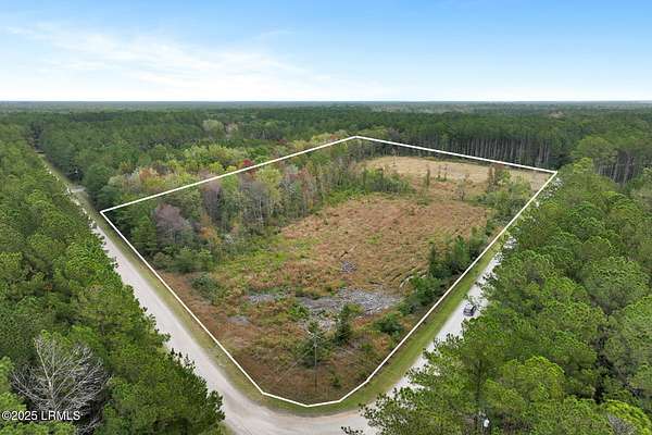 8.64 Acres of Residential Land for Sale in Ridgeland, South Carolina