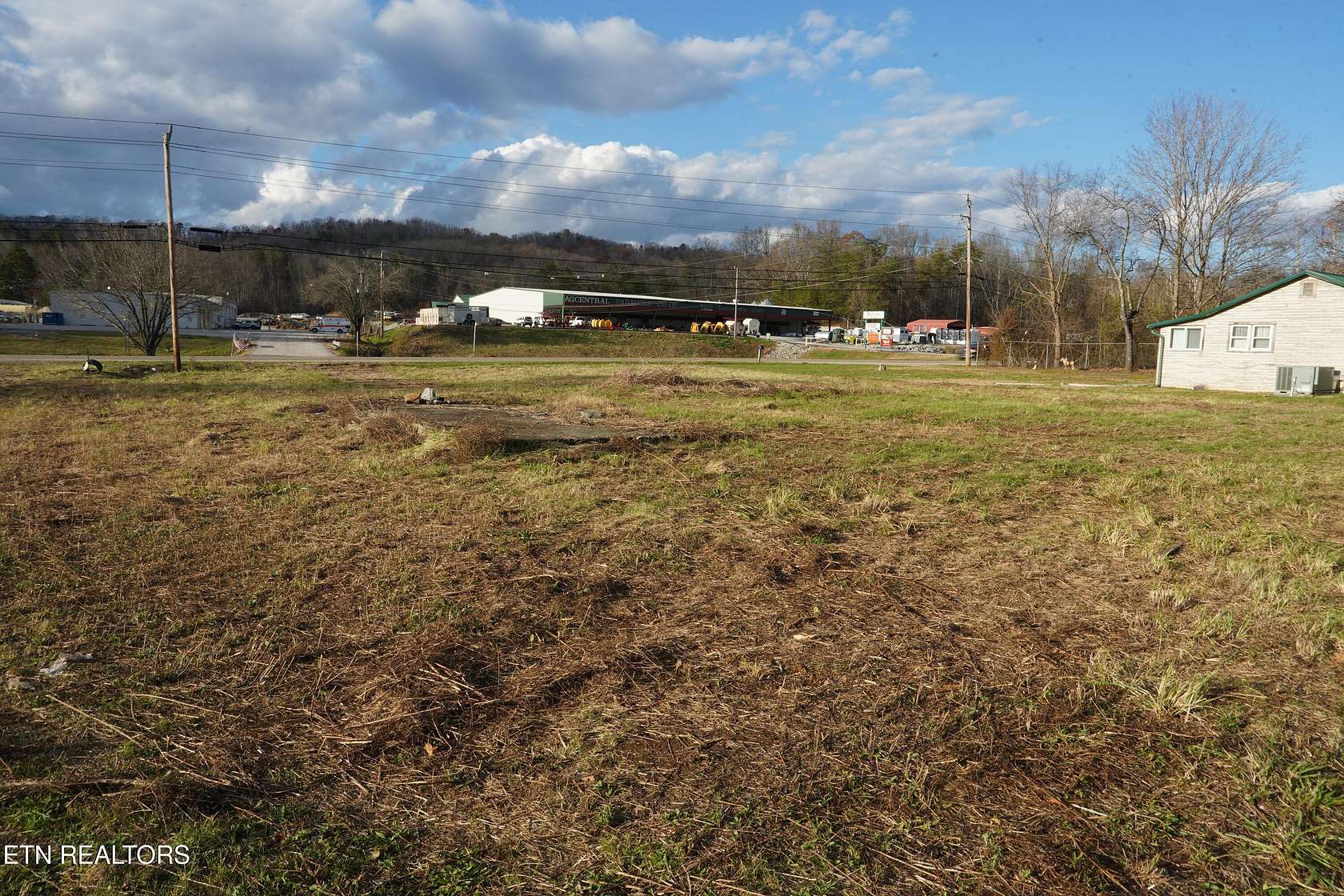 0.32 Acres of Land for Sale in Harriman, Tennessee
