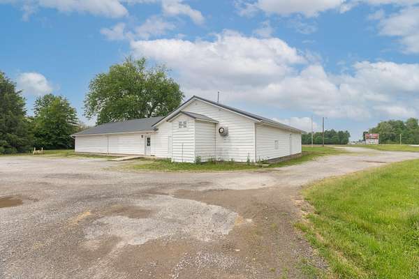 1.5 Acres of Improved Residential Land for Sale in Jackson Center, Ohio