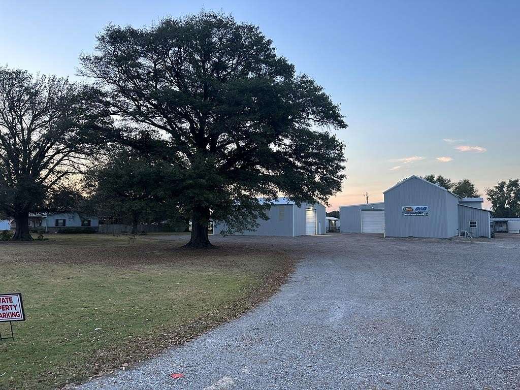 3.6 Acres of Improved Mixed-Use Land for Sale in Crawfordsville, Arkansas