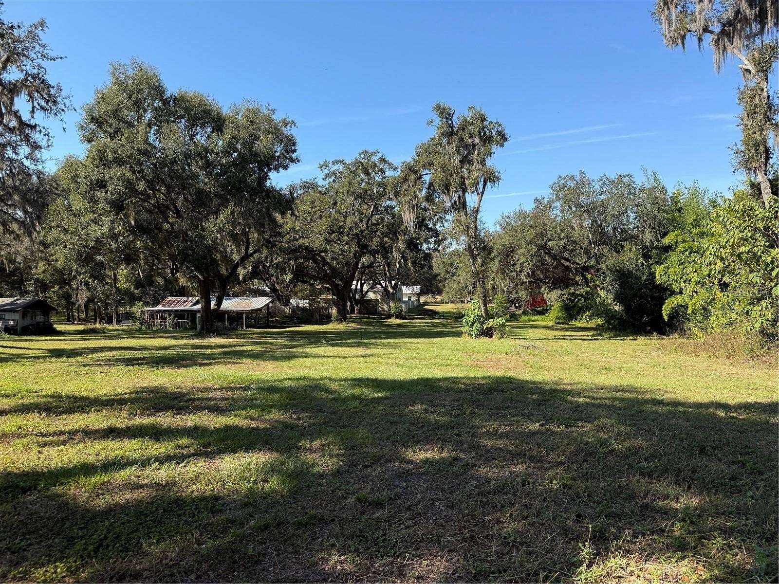 1.5 Acres of Residential Land for Sale in Dade City, Florida