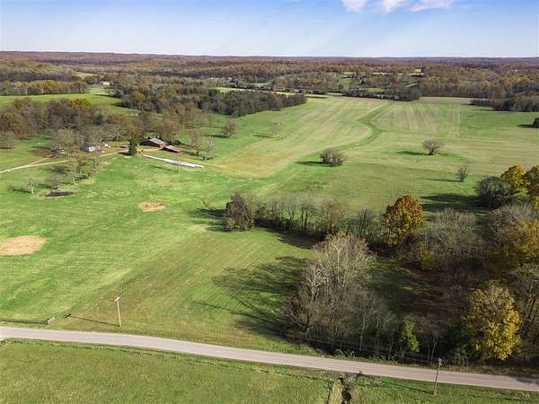 4.8 Acres of Land for Sale in Lewisburg, Kentucky