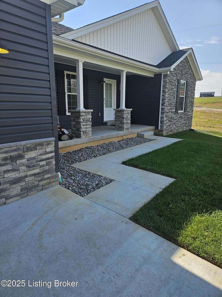 2 Acres of Land with Home for Sale in Brandenburg, Kentucky