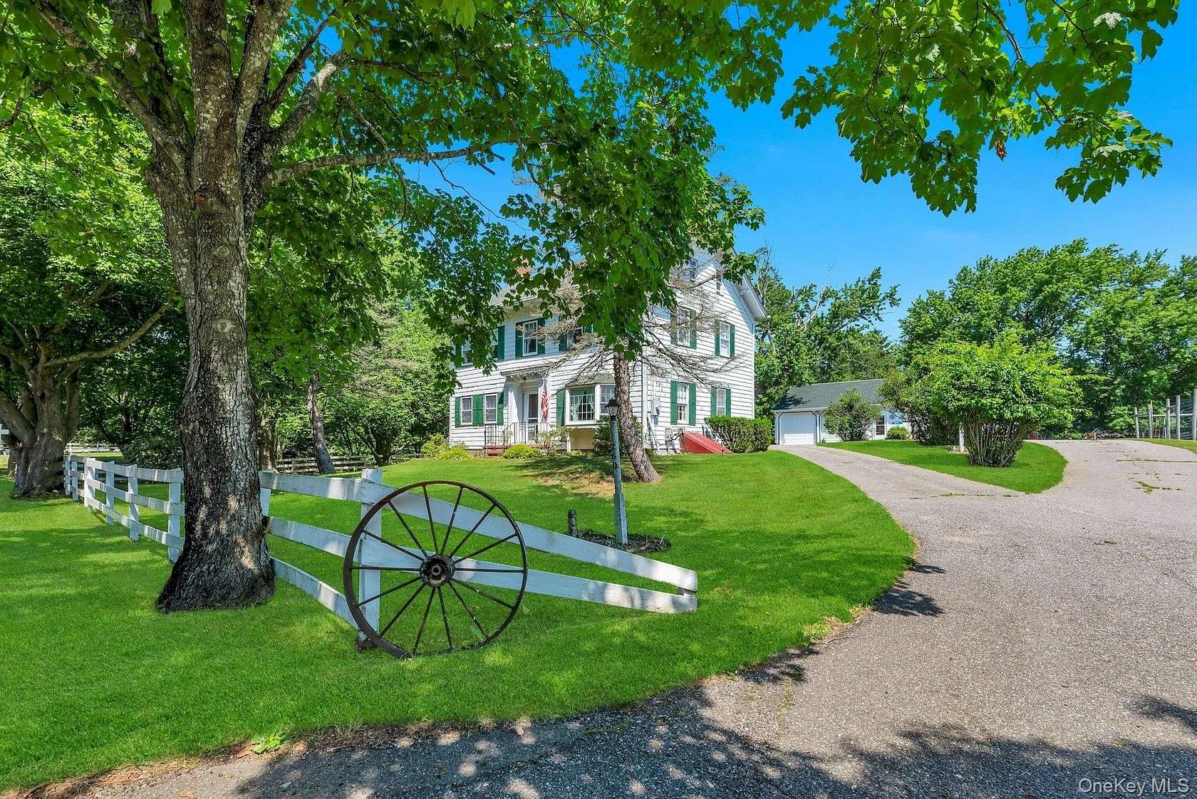 3.1 Acres of Land with Home for Sale in Greenport, New York