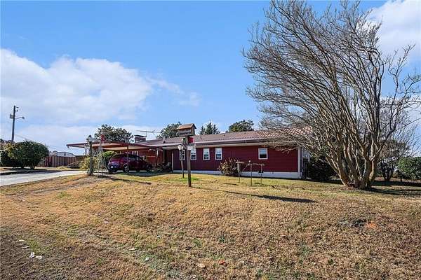 13.6 Acres of Land with Home for Sale in Oxford, Georgia