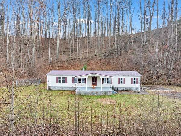 6.43 Acres of Residential Land with Home for Sale in Bluefield, West Virginia